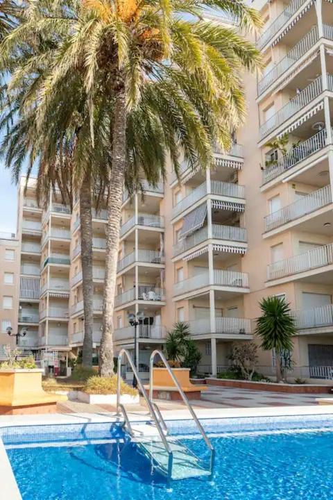 Ferienwohnung Sea Front Apart. 2 Pools / 1ª Linea. 2 Piscinas Segur de Calafell Exterior foto