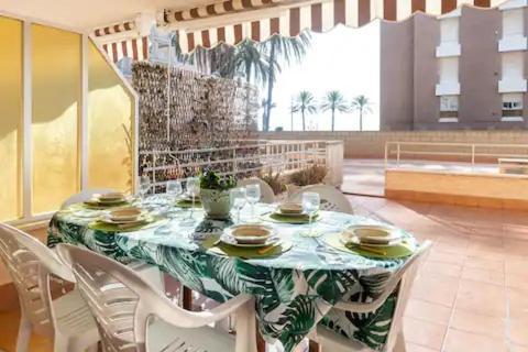 Ferienwohnung Sea Front Apart. 2 Pools / 1ª Linea. 2 Piscinas Segur de Calafell Exterior foto