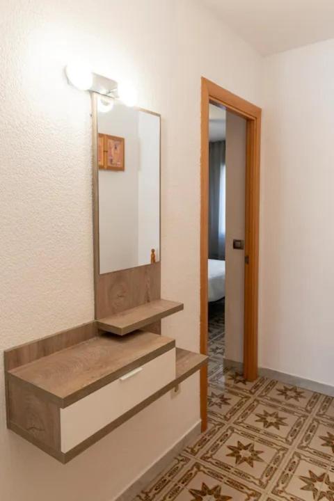 Ferienwohnung Sea Front Apart. 2 Pools / 1ª Linea. 2 Piscinas Segur de Calafell Exterior foto