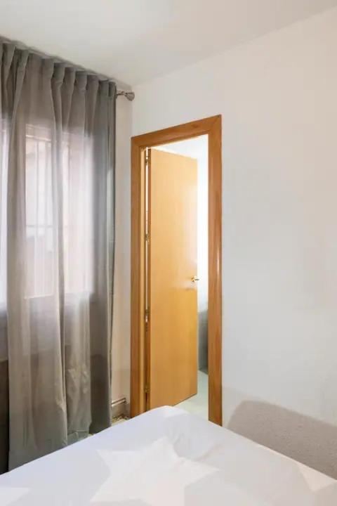 Ferienwohnung Sea Front Apart. 2 Pools / 1ª Linea. 2 Piscinas Segur de Calafell Exterior foto