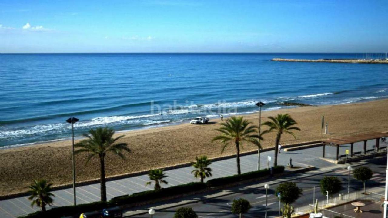 Ferienwohnung Sea Front Apart. 2 Pools / 1ª Linea. 2 Piscinas Segur de Calafell Exterior foto